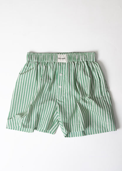 Kiwi nicks shorts